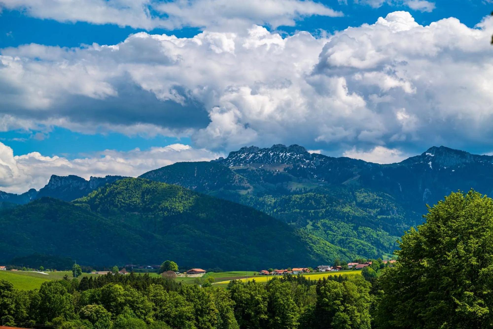 Ferienwohnungen Hoetzelsperger Prien am Chiemsee Exterior foto